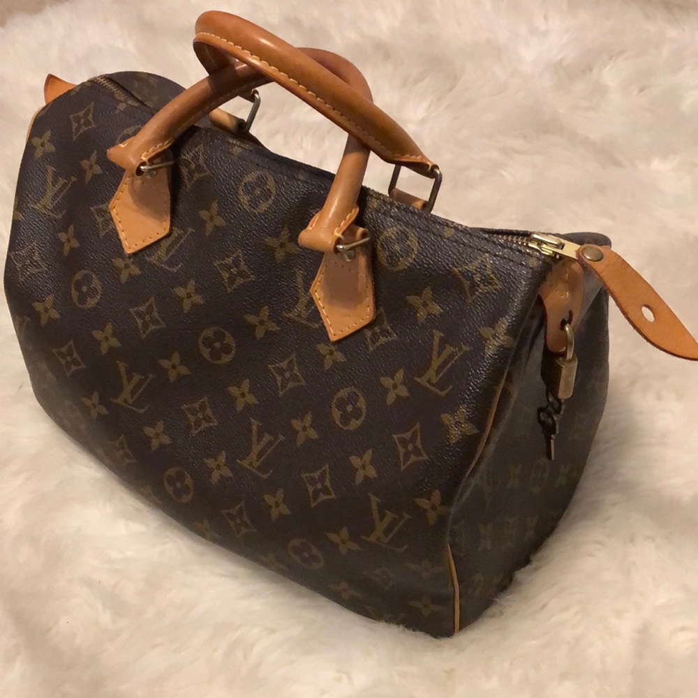 Louis Vuitton Speedy 30